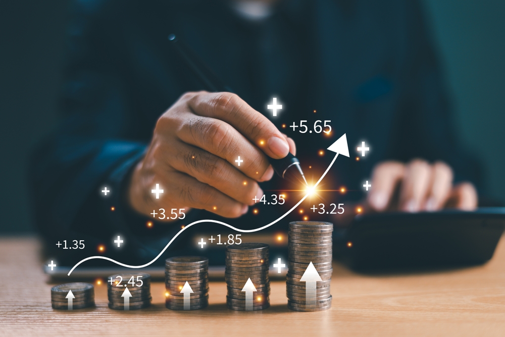 Bank,interest,rate,,finance,dividend,concept.,businessman,calculating,saving,trade,